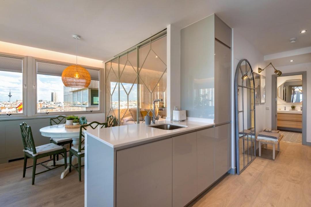 2 Bedrooms 1 Bathroom Furnished - Justicia - Incredible Views - Mintystay Madrid Luaran gambar